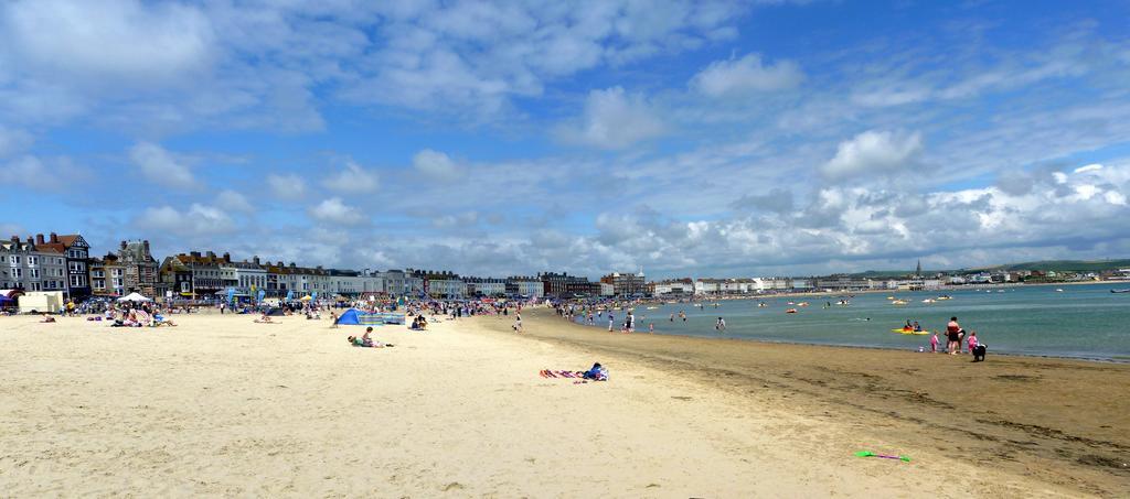 Mon Ami-the Jubilee Weymouth