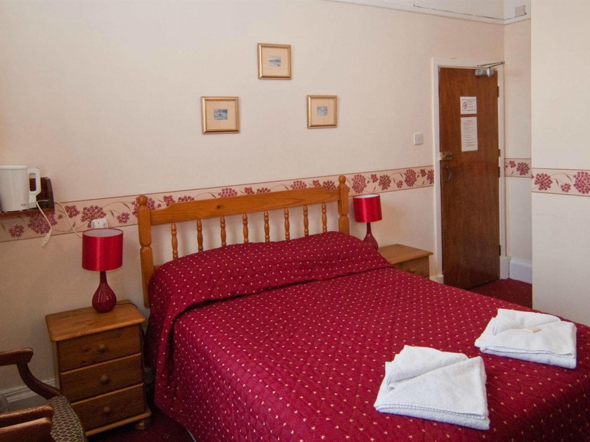 Hotel The Jubilee West- With Facilities & Smokehouse - Newly Refurbished Facilities